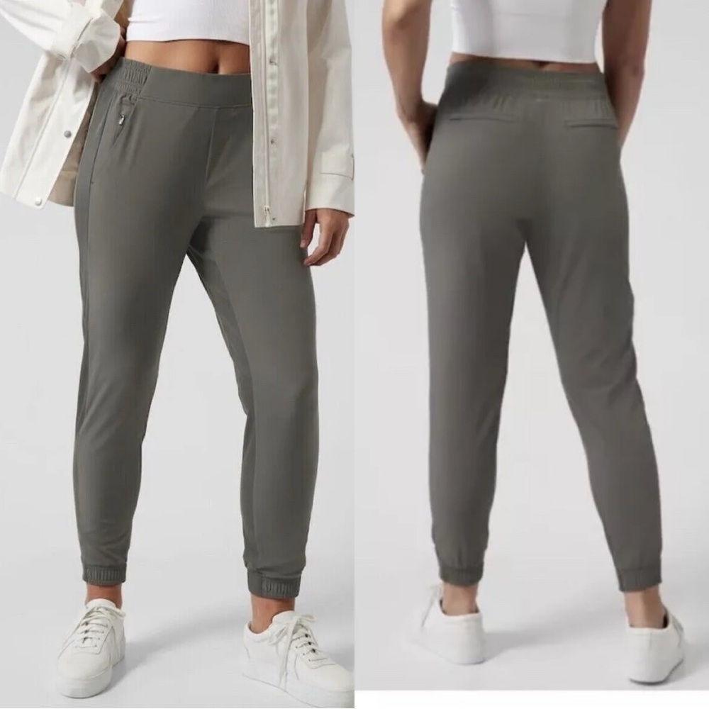Athleta Brooklyn Jogger Mountain Olive Featherweight Stretch Mid Rise EUC